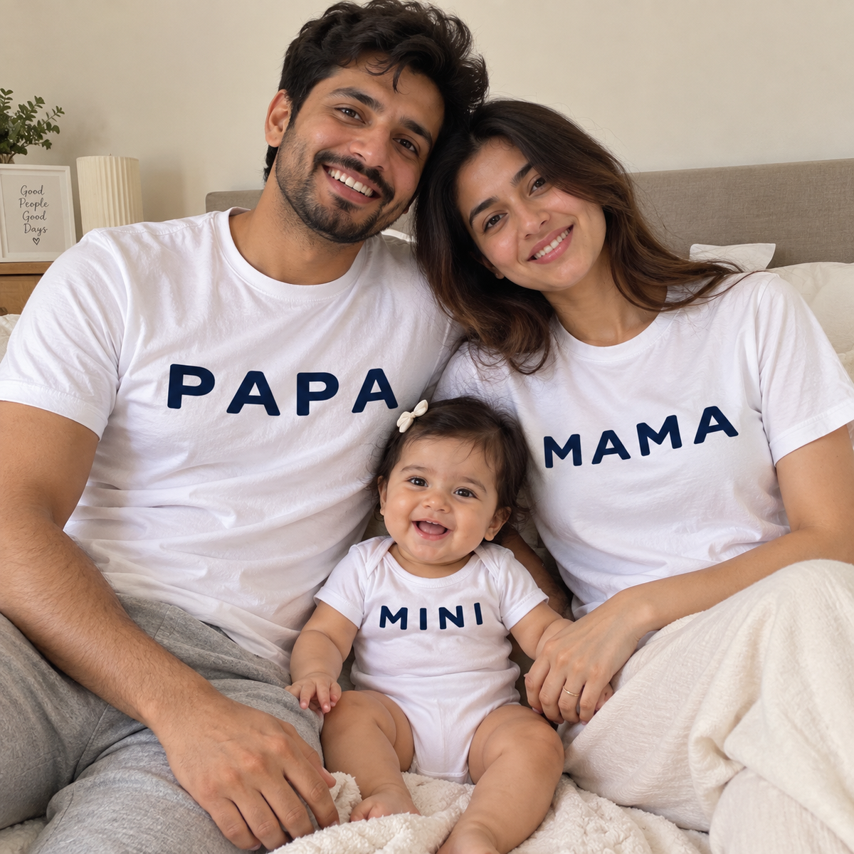 🤍 FAMILY MINI ME TRIO – PAPA, MAMA & MINI