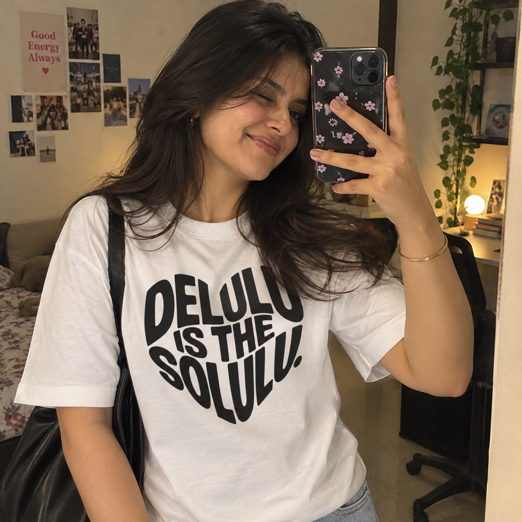 🖤 DELULU IS THE SOLULU – UNISEX GRAPHIC T-SHIRT