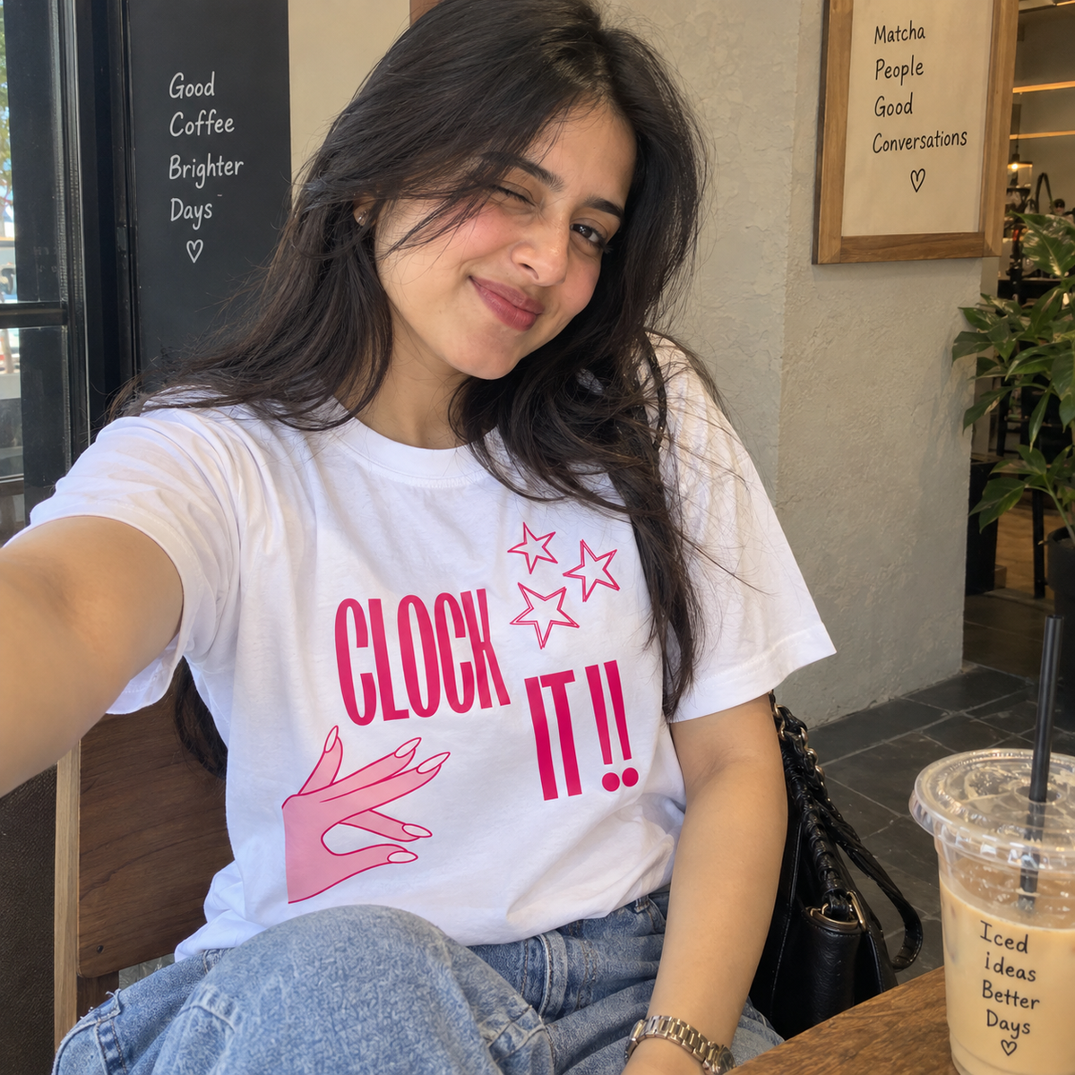 💗 CLOCK IT!! – WOMEN’S GRAPHIC T-SHIRT